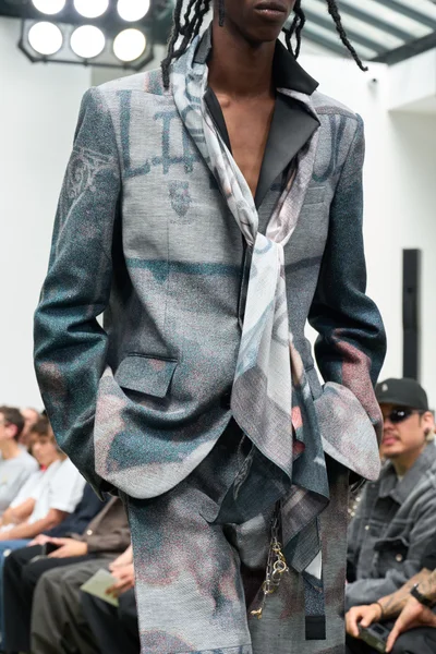 Look 106